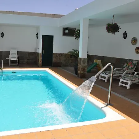 Bonita Casa Calida El Relax Con Wifi Feriehus